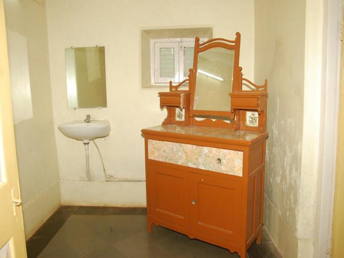 Cecil Hotel Matheran Bagian luar foto